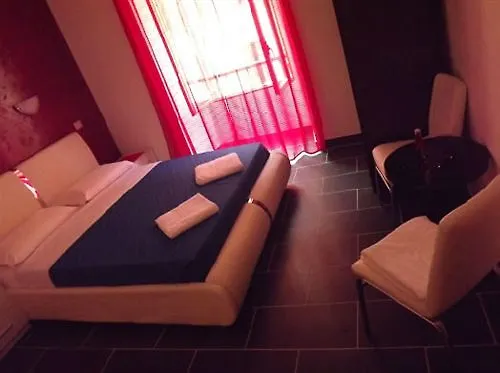 Oda ve Kahvaltı Gio'